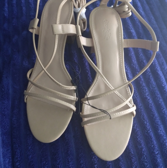 🔥5/$20 NWT CHARLOTTE RUSSE TIE UP SHOES - Picture 1 of 4